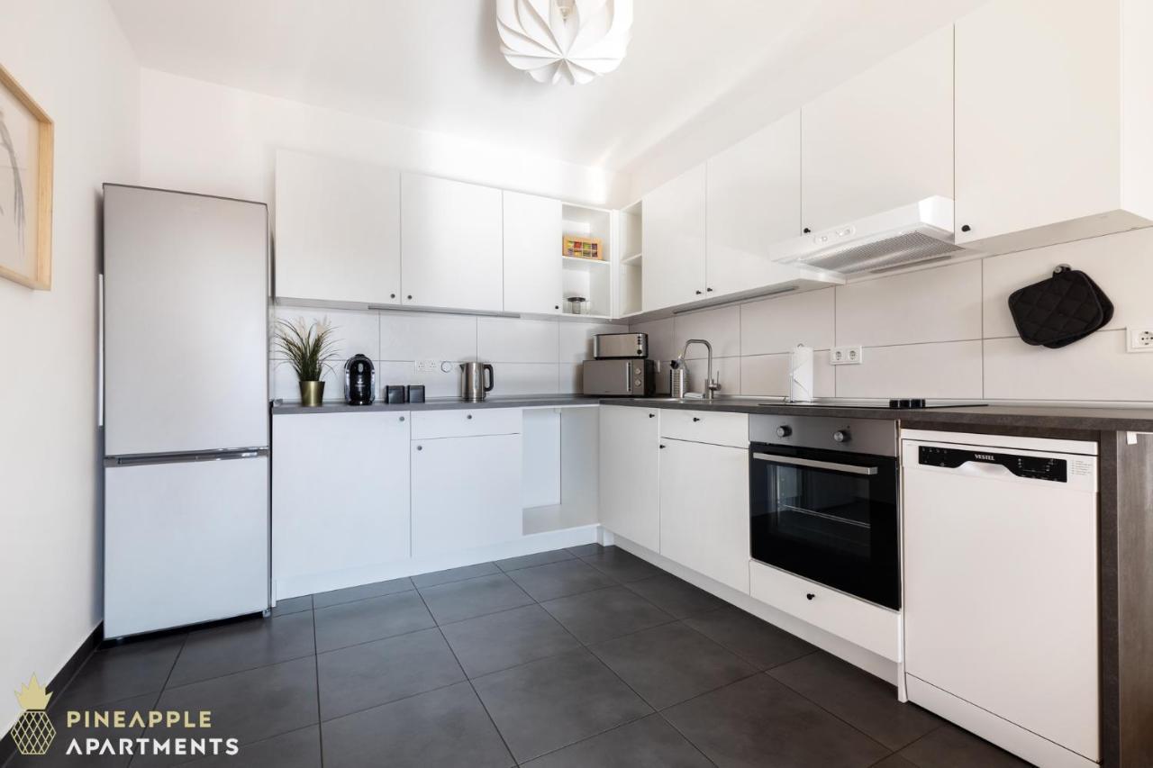 Pineapple Zwinger Ii - 70 Qm - 1x Free Parking *